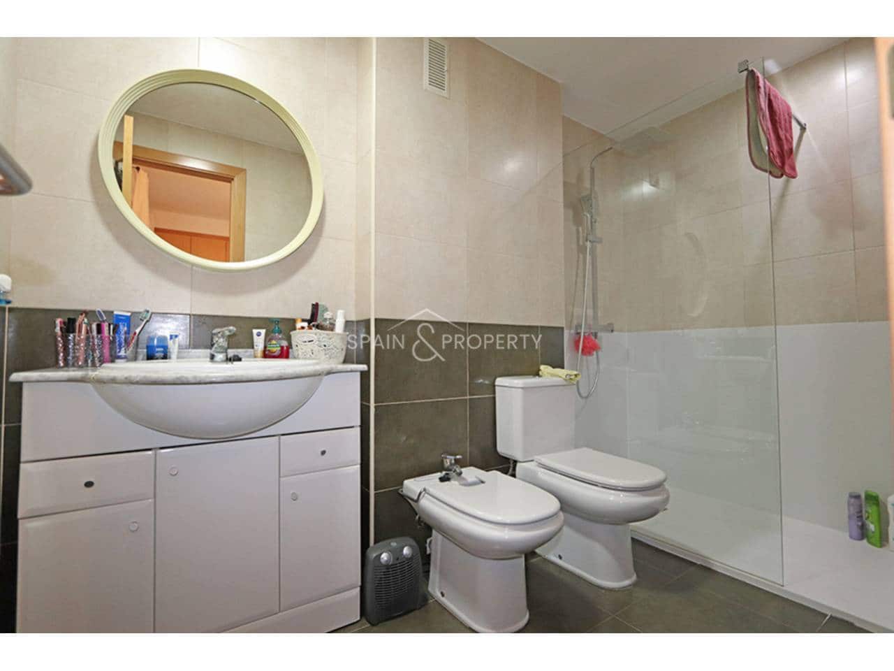 3 slaapkamer Flat te koop in Montroy met garage - € 165.000 (Ref: 9793843)