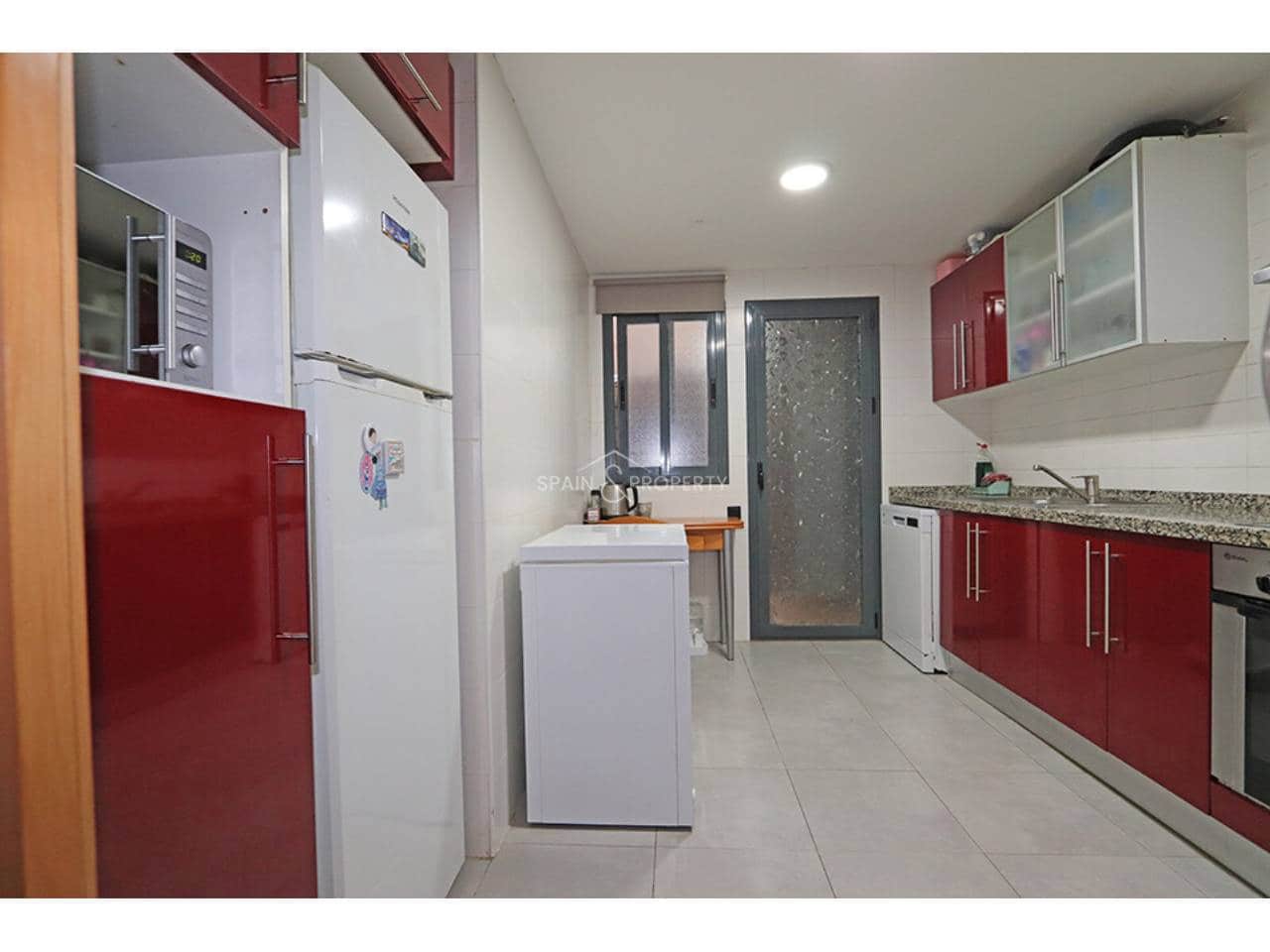 2 soveværelse Lejlighed til salg i Montserrat med swimmingpool garage - € 175.000 (Ref: 9883875)