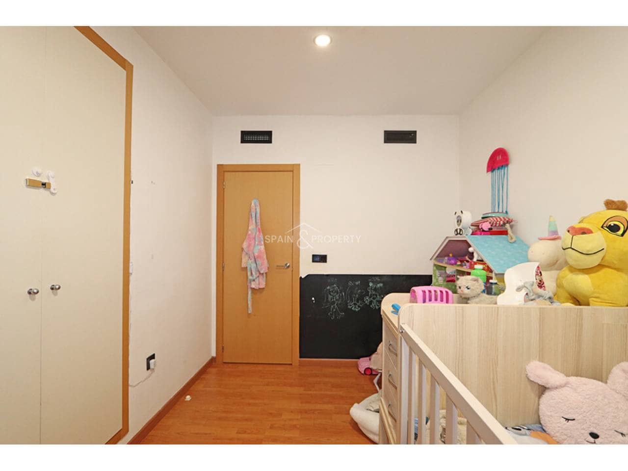 2 soveværelse Lejlighed til salg i Montserrat med swimmingpool garage - € 175.000 (Ref: 9883875)