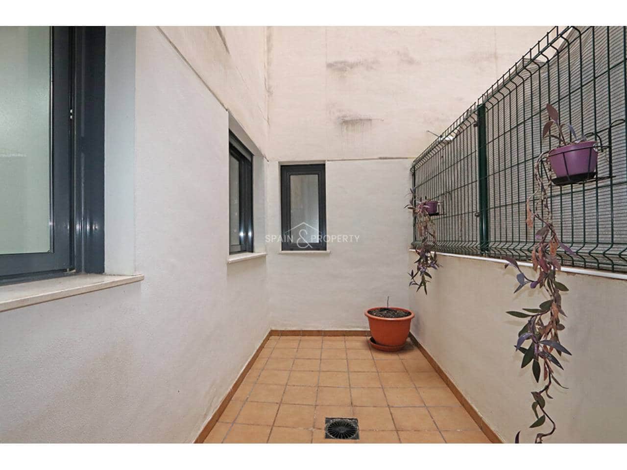 2 soveværelse Lejlighed til salg i Montserrat med swimmingpool garage - € 175.000 (Ref: 9883875)