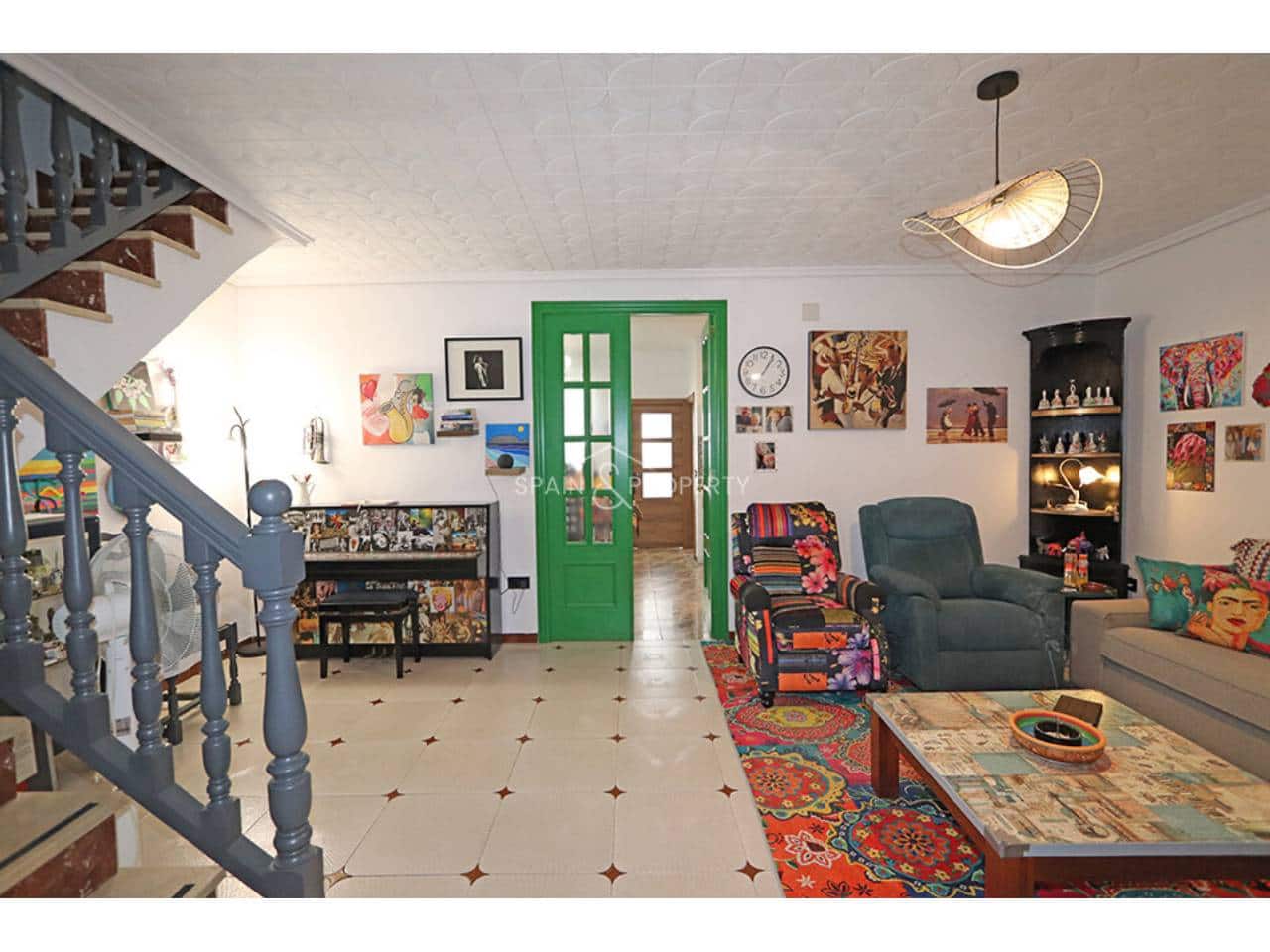 10 bedroom Townhouse for sale in Montroy - € 272,000 (Ref: 9891137)