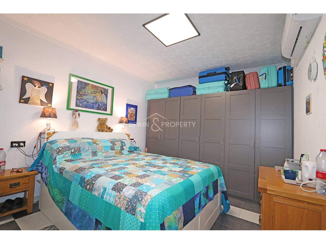 10 bedroom Townhouse for sale in Montroy - € 272,000 (Ref: 9891137)