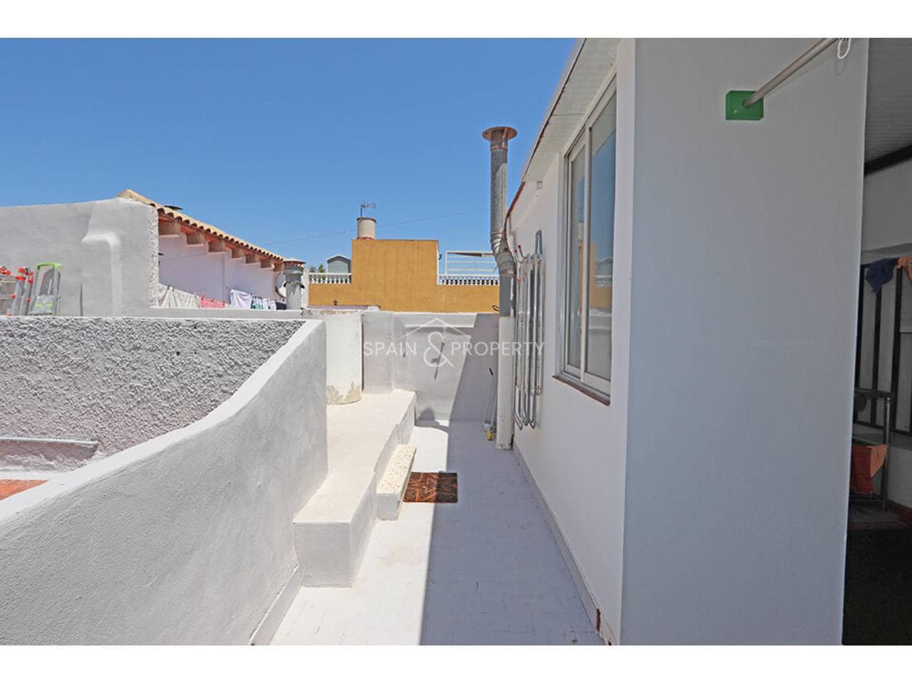 10 bedroom Townhouse for sale in Montroy - € 272,000 (Ref: 9891137)