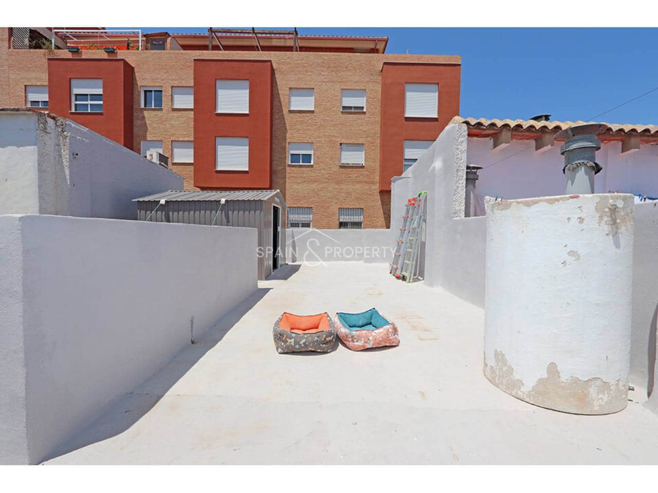 10 bedroom Townhouse for sale in Montroy - € 272,000 (Ref: 9891137)