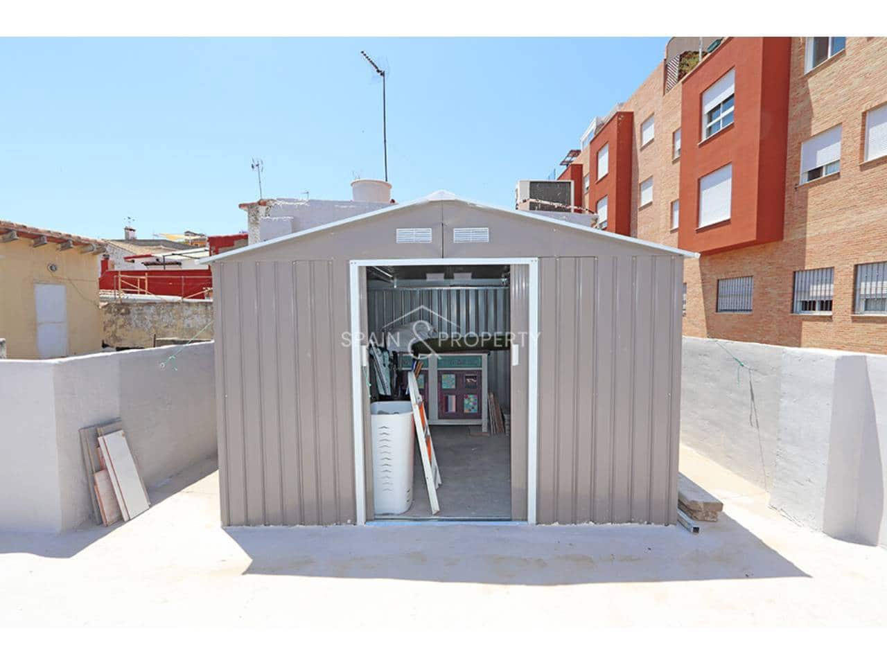 10 bedroom Townhouse for sale in Montroy - € 272,000 (Ref: 9891137)