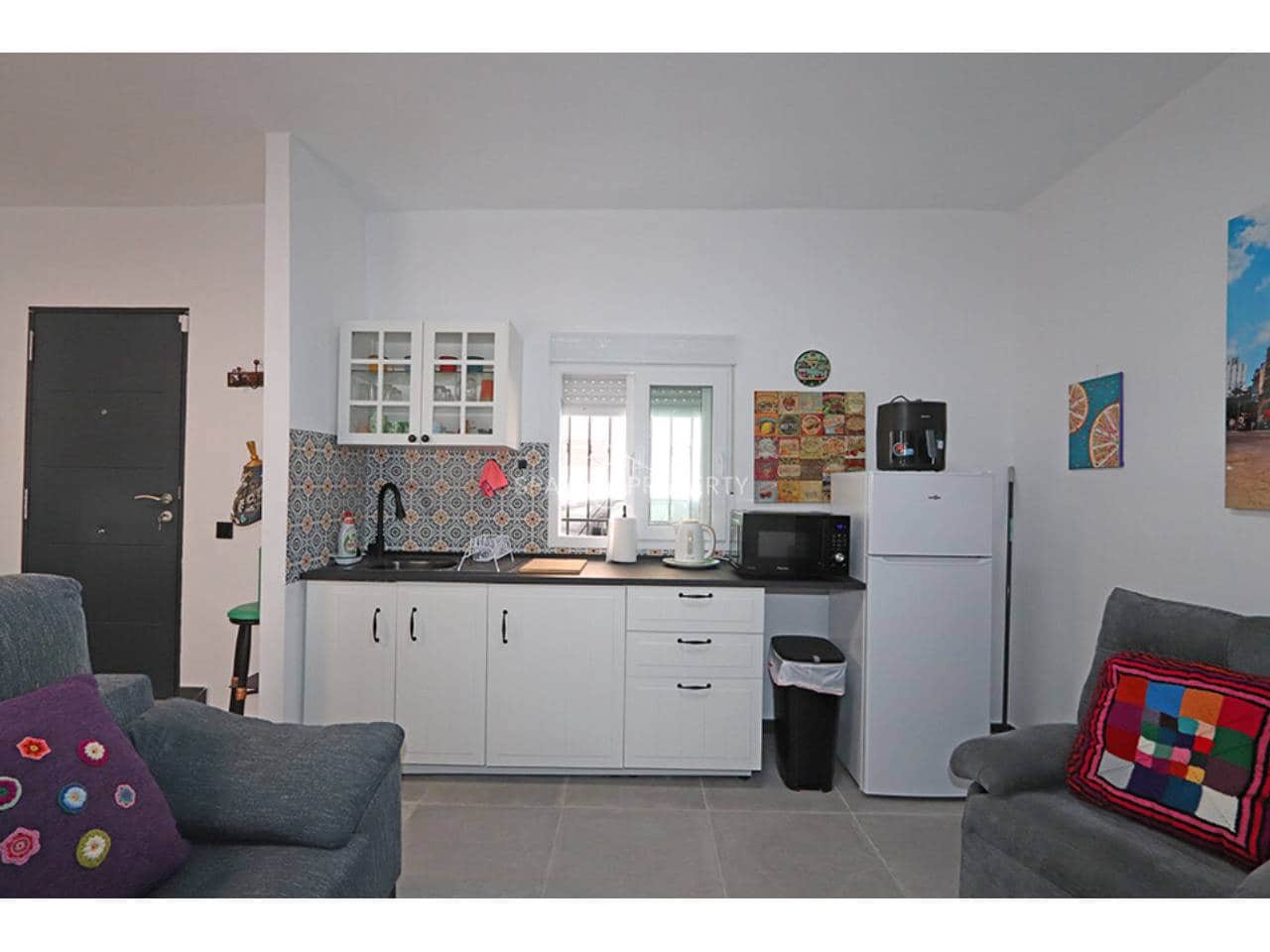 10 bedroom Townhouse for sale in Montroy - € 272,000 (Ref: 9891137)