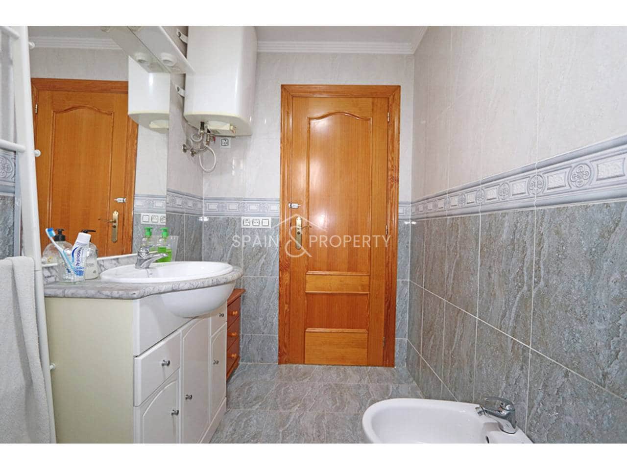 3 bedroom Villa for sale in Montroy with pool - € 249,000 (Ref: 9895659)