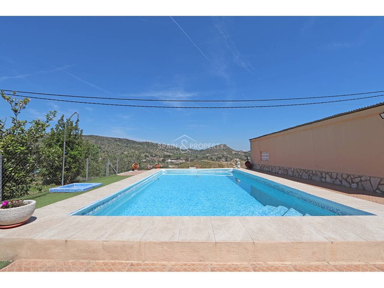 4 soveværelse Villa til salg i Montroy med swimmingpool garage - € 245.000 (Ref: 9949059)