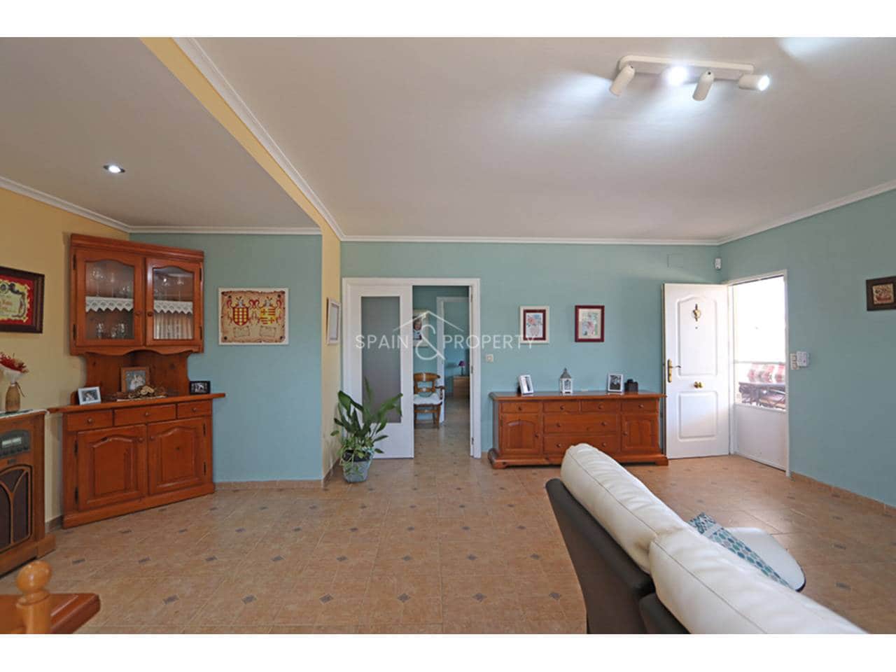 4 soveværelse Villa til salg i Montroy med swimmingpool garage - € 245.000 (Ref: 9949059)