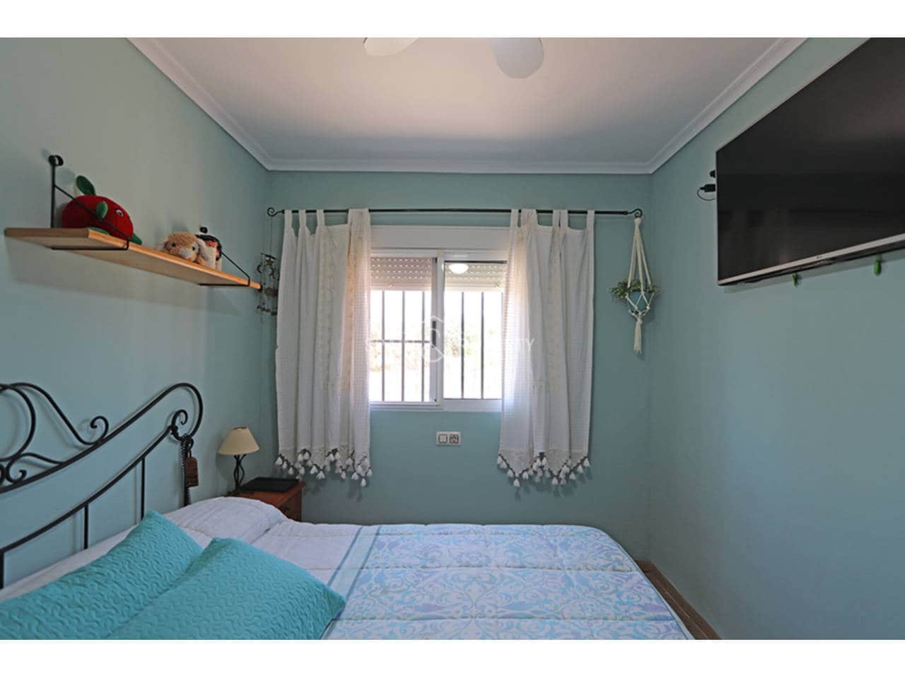 4 soveværelse Villa til salg i Montroy med swimmingpool garage - € 245.000 (Ref: 9949059)
