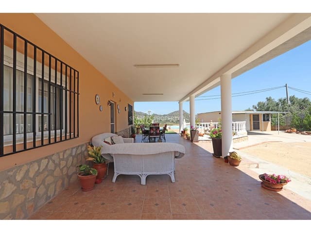 4 soveværelse Villa til salg i Montroy med swimmingpool garage - € 245.000 (Ref: 9949059)