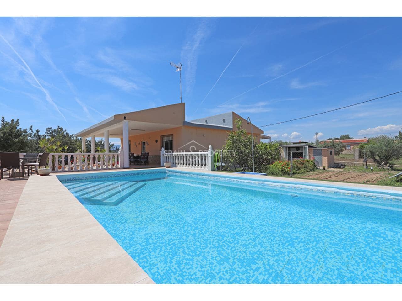 4 soveværelse Villa til salg i Montroy med swimmingpool garage - € 245.000 (Ref: 9949059)