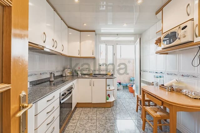 4 slaapkamer Flat te koop in Gavà - € 370.477 (Ref: 10000609)
