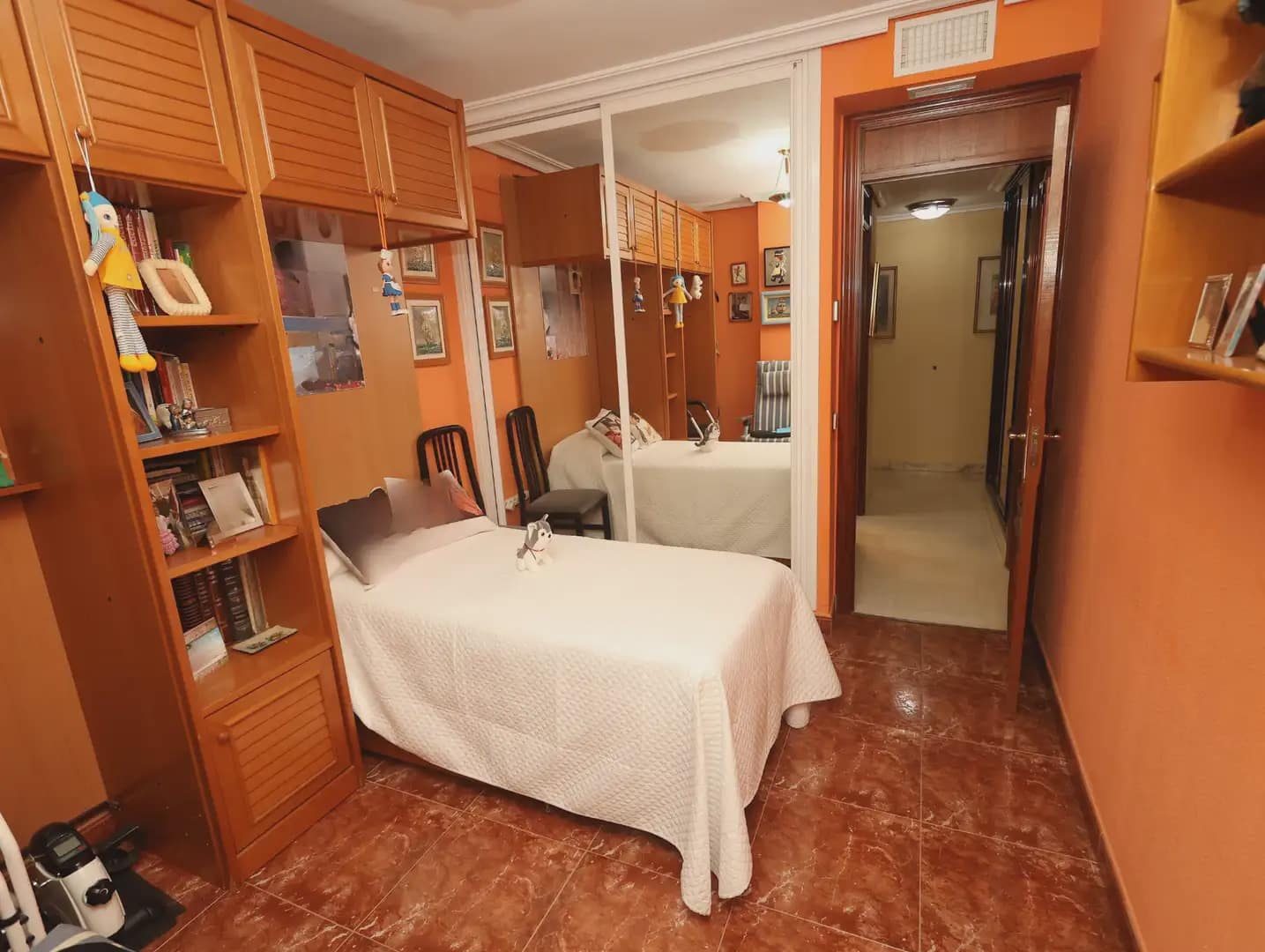Piso de 4 habitaciones en Sevilla ciudad en venta - 338.001 € (Ref: 10002386)