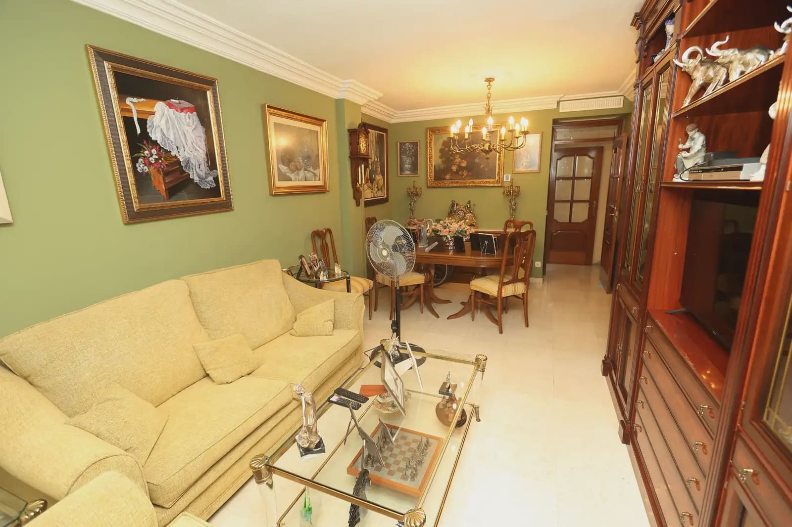 Piso de 4 habitaciones en Sevilla ciudad en venta - 338.001 € (Ref: 10002386)