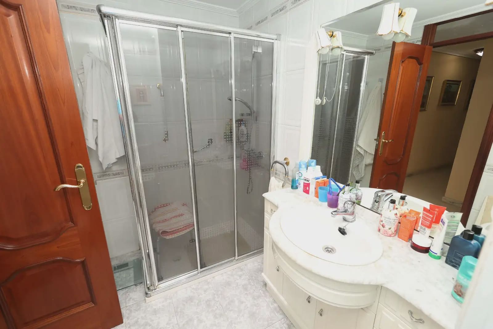 Piso de 4 habitaciones en Sevilla ciudad en venta - 338.001 € (Ref: 10002386)