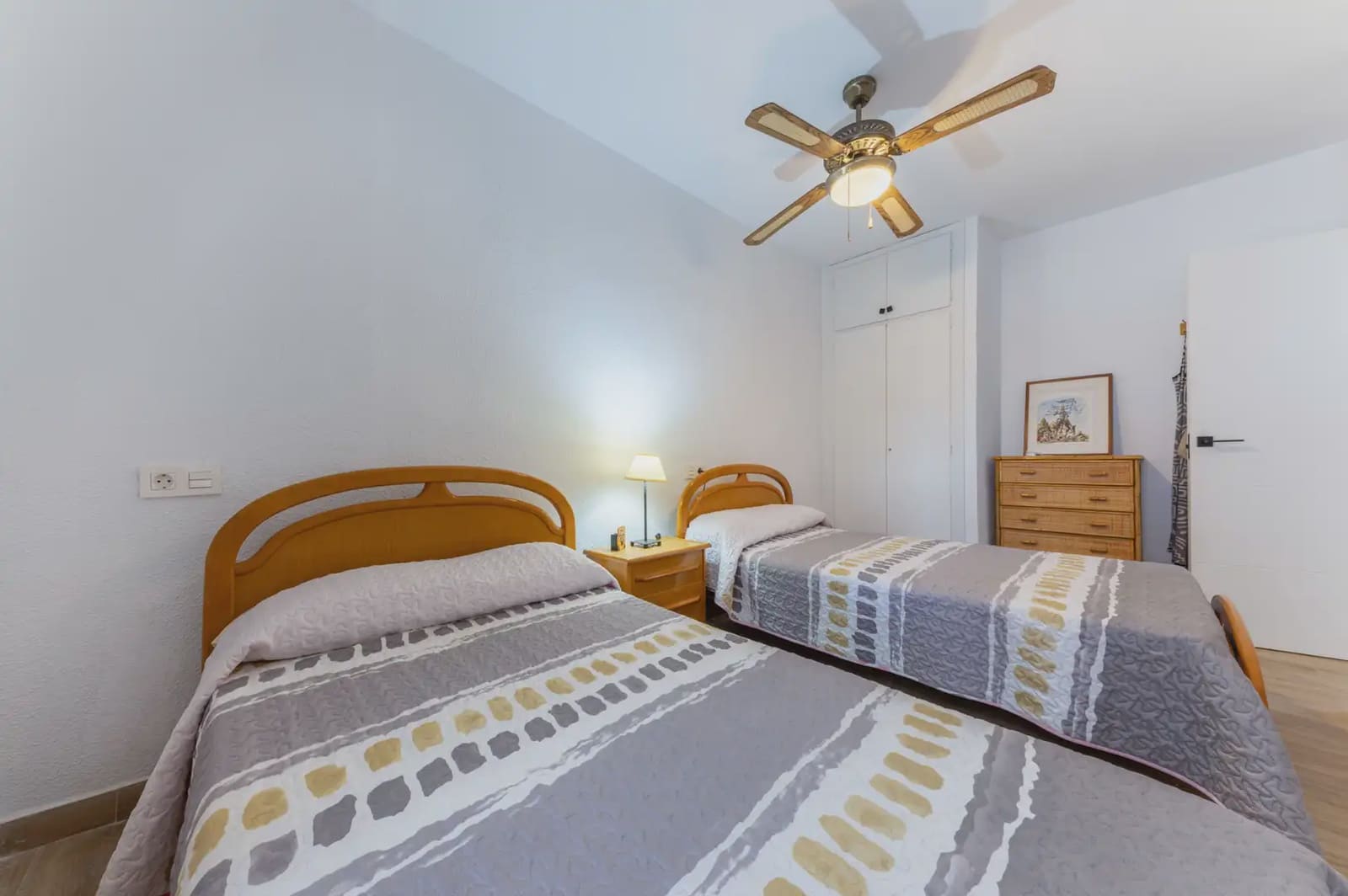4 bedroom Townhouse for sale in Puerto de Mazarron with garage - € 218,000 (Ref: 10021420)