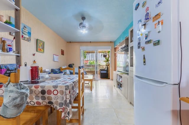 2 sypialnia Mieszkanie na sprzedaż w La Manga del Mar Menor - 79 928 € (Ref: 10021585)