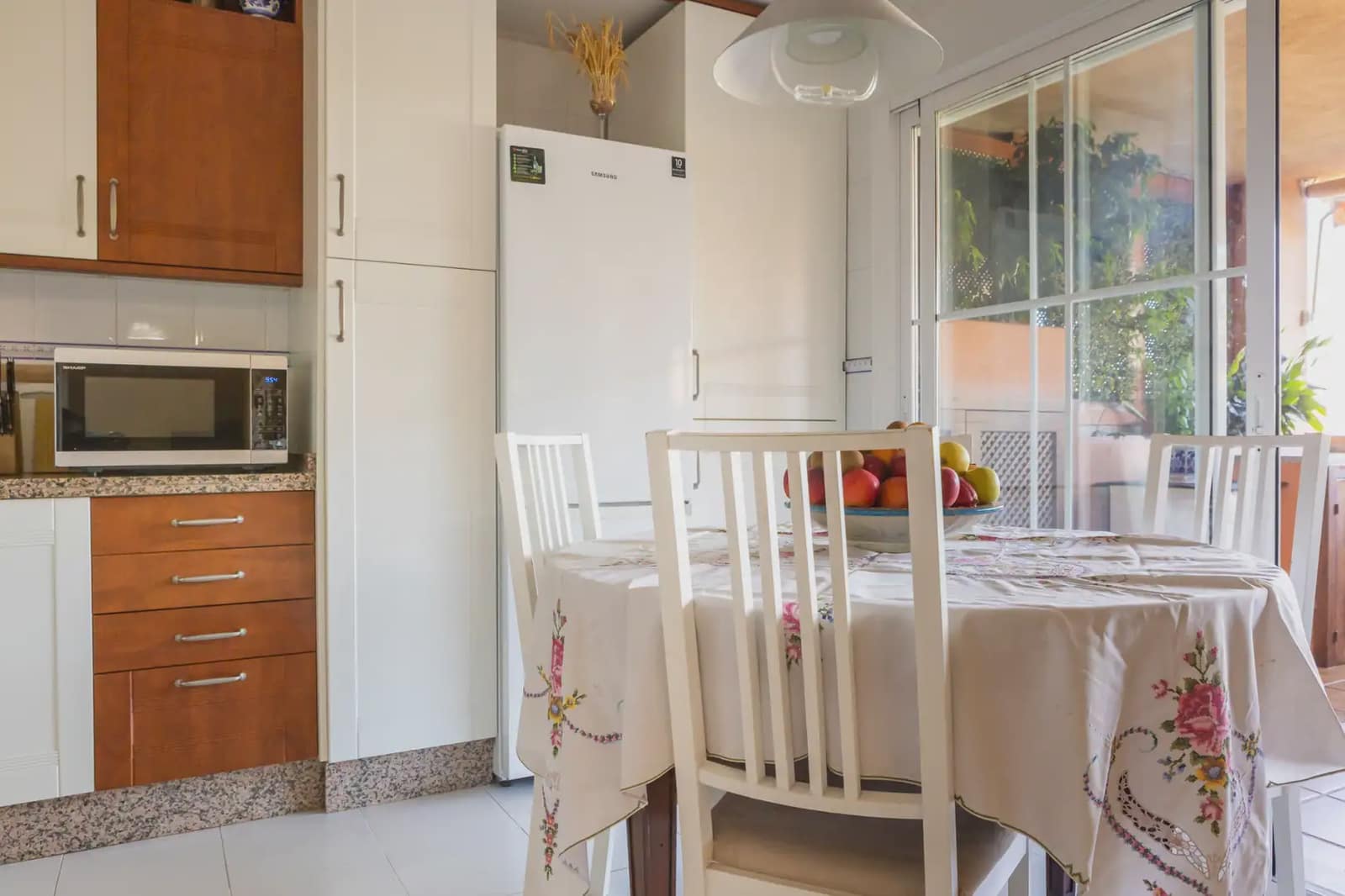 2 bedroom Flat for sale in Marbella with pool garage - € 442,808 (Ref: 10023025)