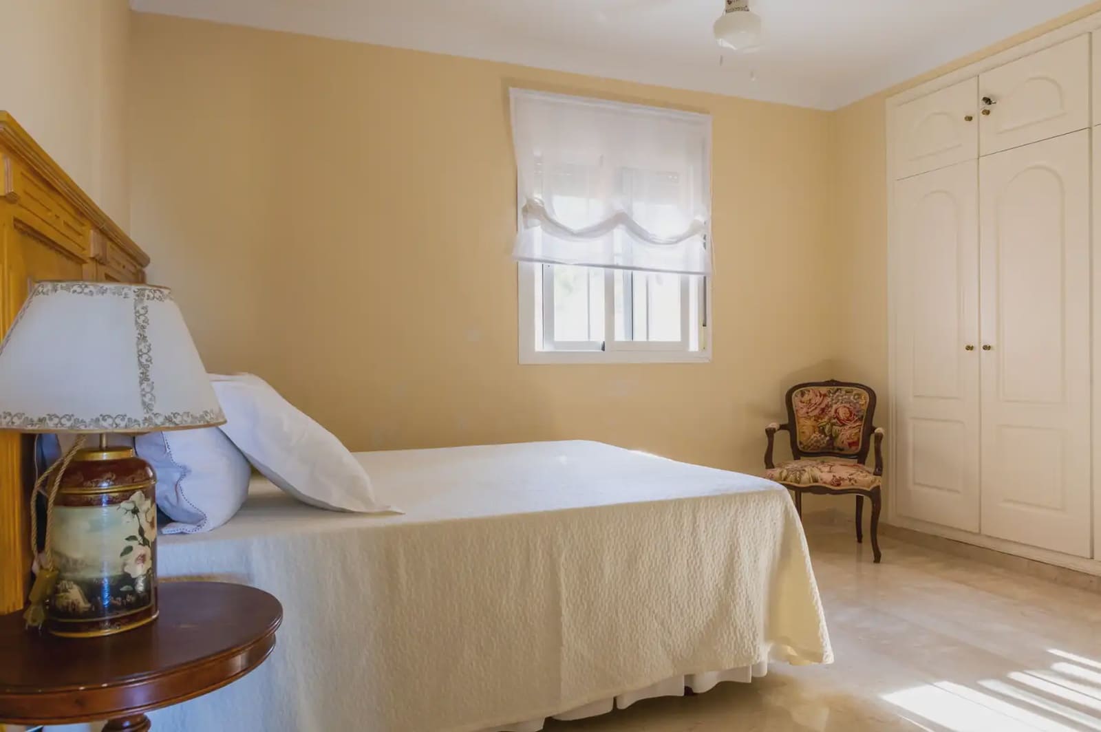 2 bedroom Flat for sale in Marbella with pool garage - € 442,808 (Ref: 10023025)