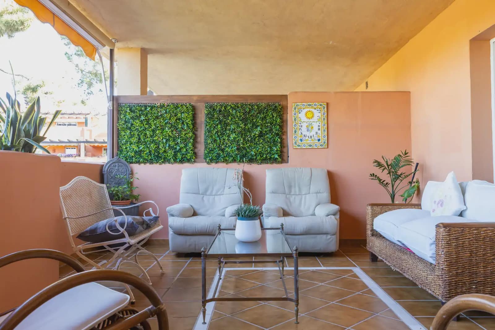 2 bedroom Flat for sale in Marbella with pool garage - € 442,808 (Ref: 10023025)
