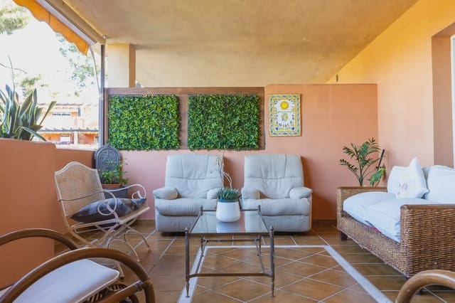 2 bedroom Flat for sale in Santa María, Marbella with pool garage - € 442,808 (Ref: 10023025)
