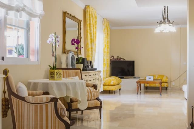 2 bedroom Flat for sale in Santa María, Marbella with pool garage - € 442,808 (Ref: 10023025)