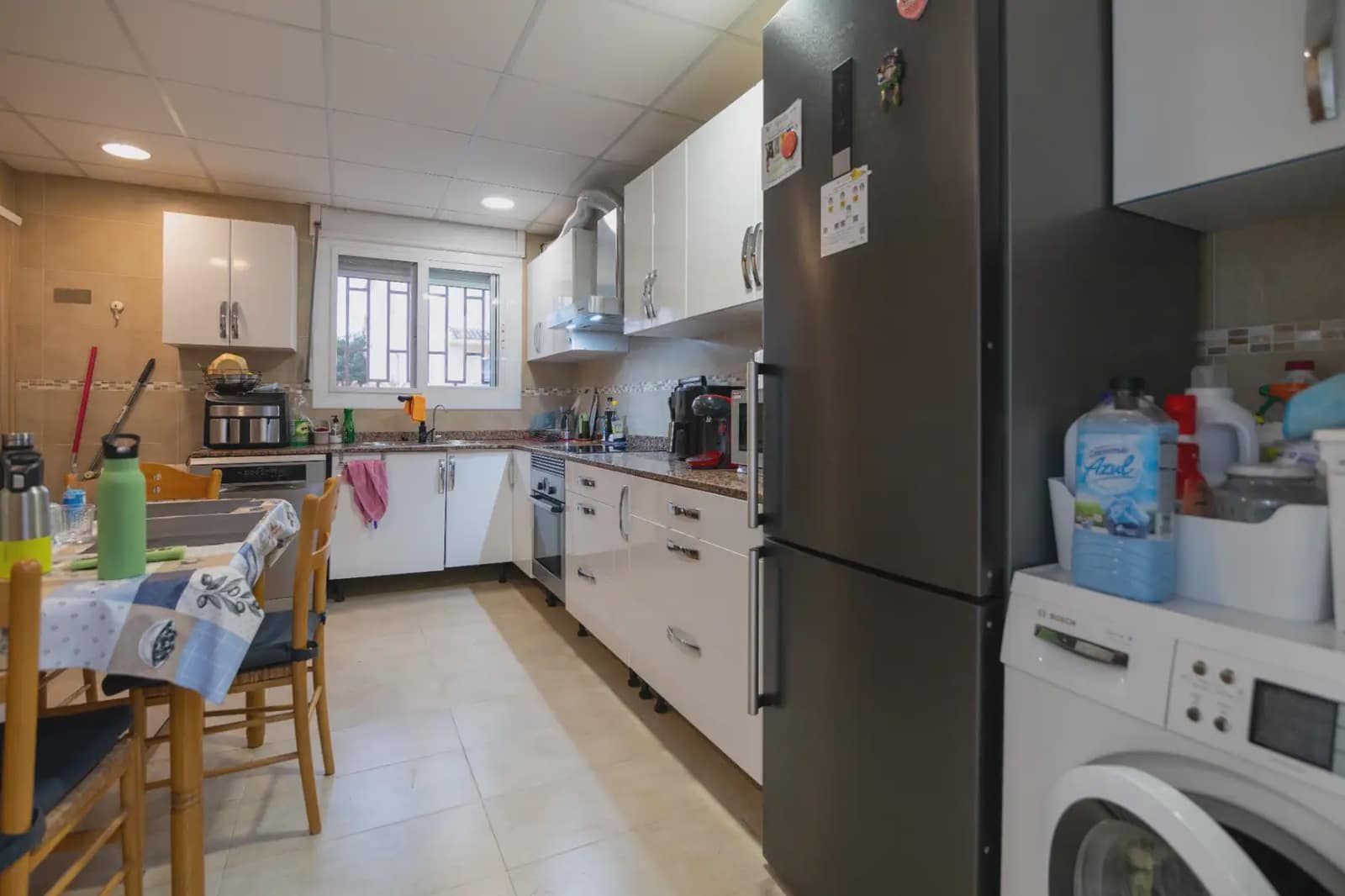 3 makuuhuone Huvila myytävänä paikassa L'Eliana mukana uima-altaan 
autotalli - 335 336 € (Ref: 10031048)