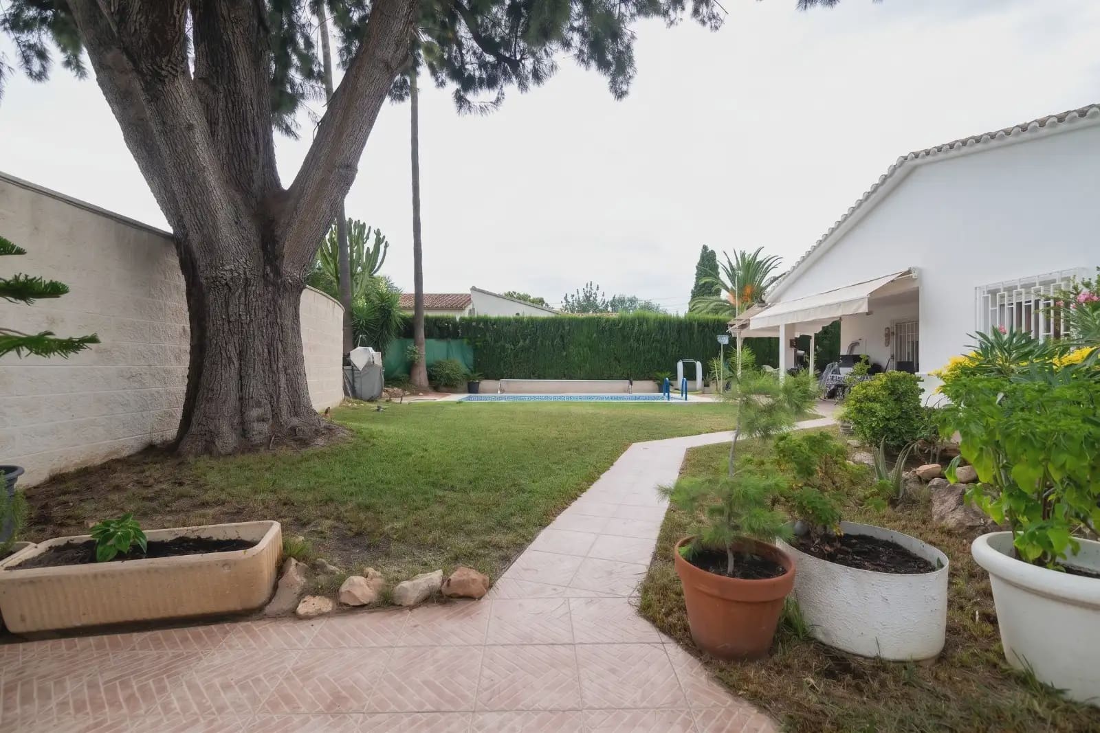 3 bedroom Villa for sale in L'Eliana with pool garage - € 335,336 (Ref: 10031048)
