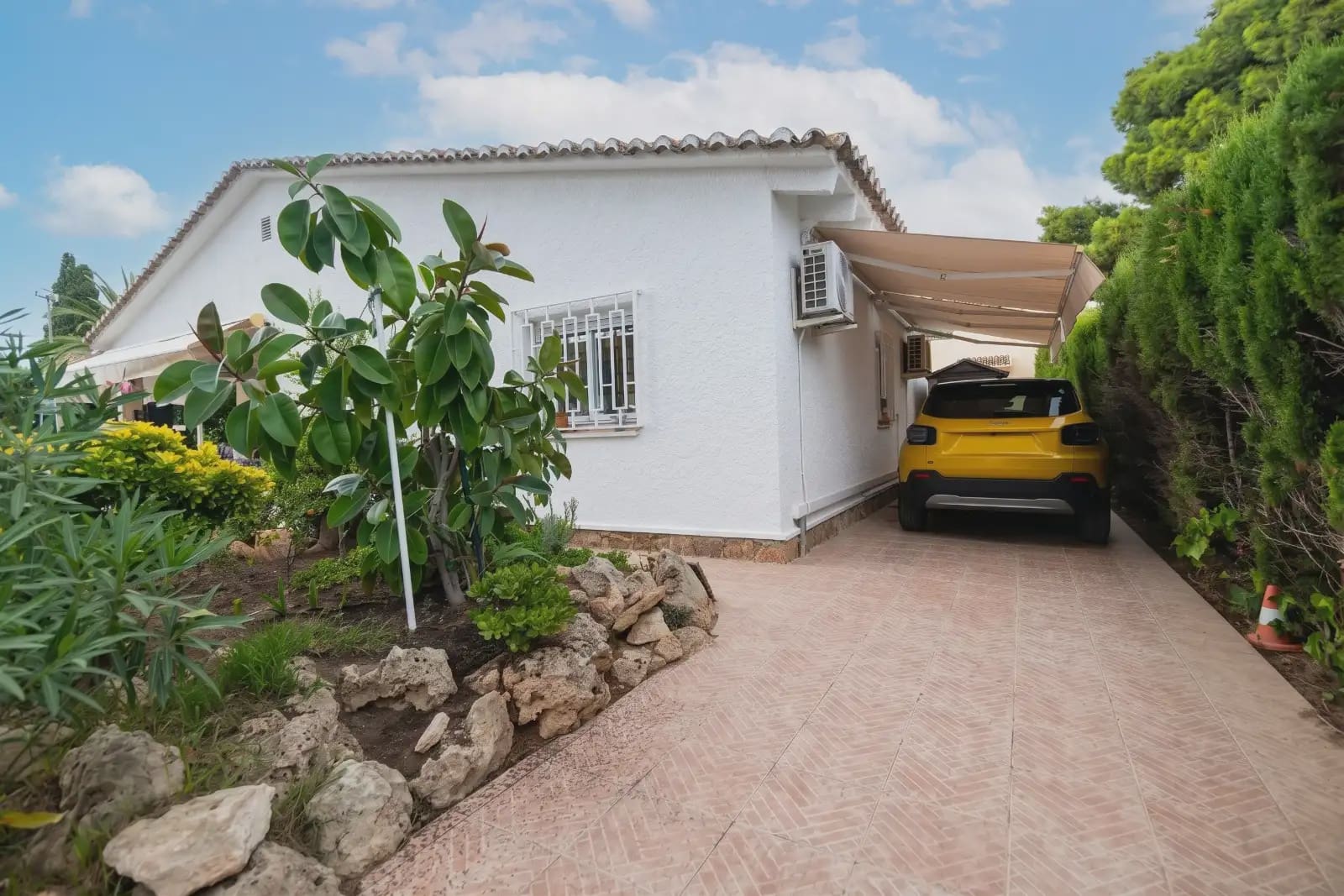 3 bedroom Villa for sale in L'Eliana with pool garage - € 335,336 (Ref: 10031048)