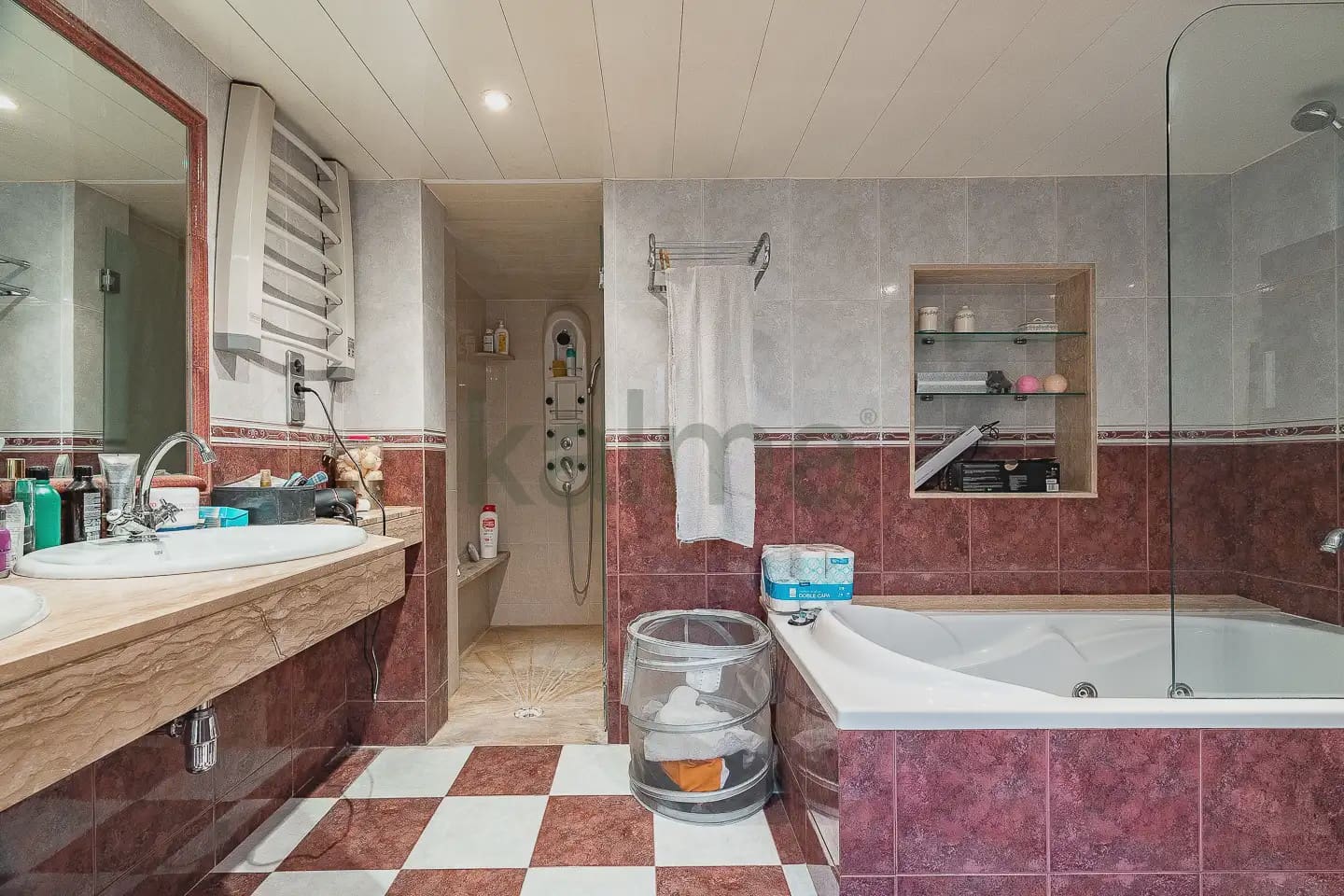4 bedroom Villa for sale in Vallirana with garage - € 348,647 (Ref: 10031049)