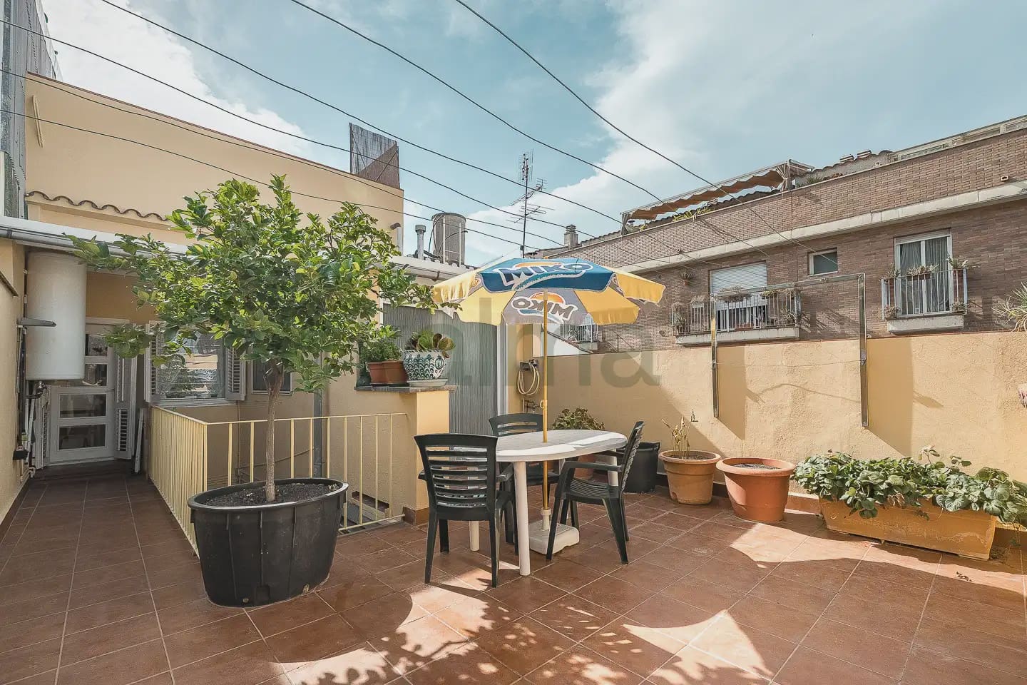4 bedroom Villa for sale in Vallirana with garage - € 348,647 (Ref: 10031049)