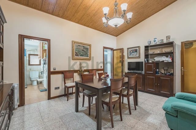 4 bedroom Villa for sale in Vallirana with garage - € 348,647 (Ref: 10031049)