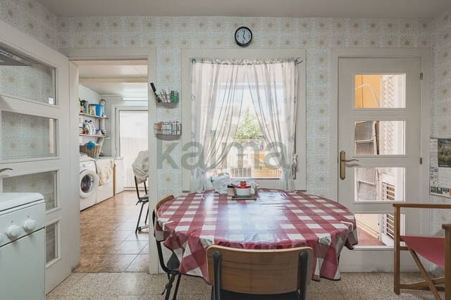 4 bedroom Villa for sale in Vallirana with garage - € 348,647 (Ref: 10031049)