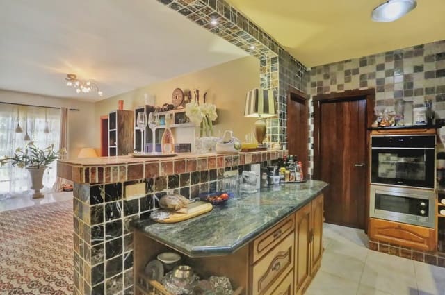 5 chambre Maison de Ville à vendre à Parque Holandés, La Oliva avec piscine garage - 405 080 € (Ref: 10041766)