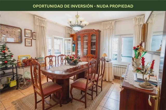 Piso de 3 habitaciones en Langreo en venta - 54.456 € (Ref: 10041914)