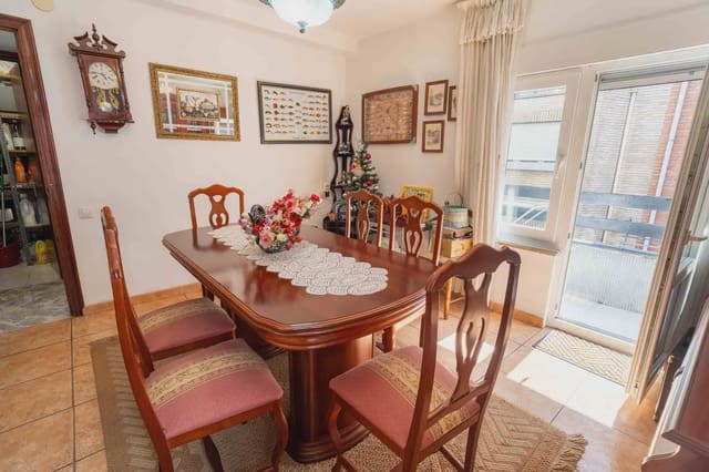 Piso de 3 habitaciones en Langreo en venta - 54.456 € (Ref: 10041914)