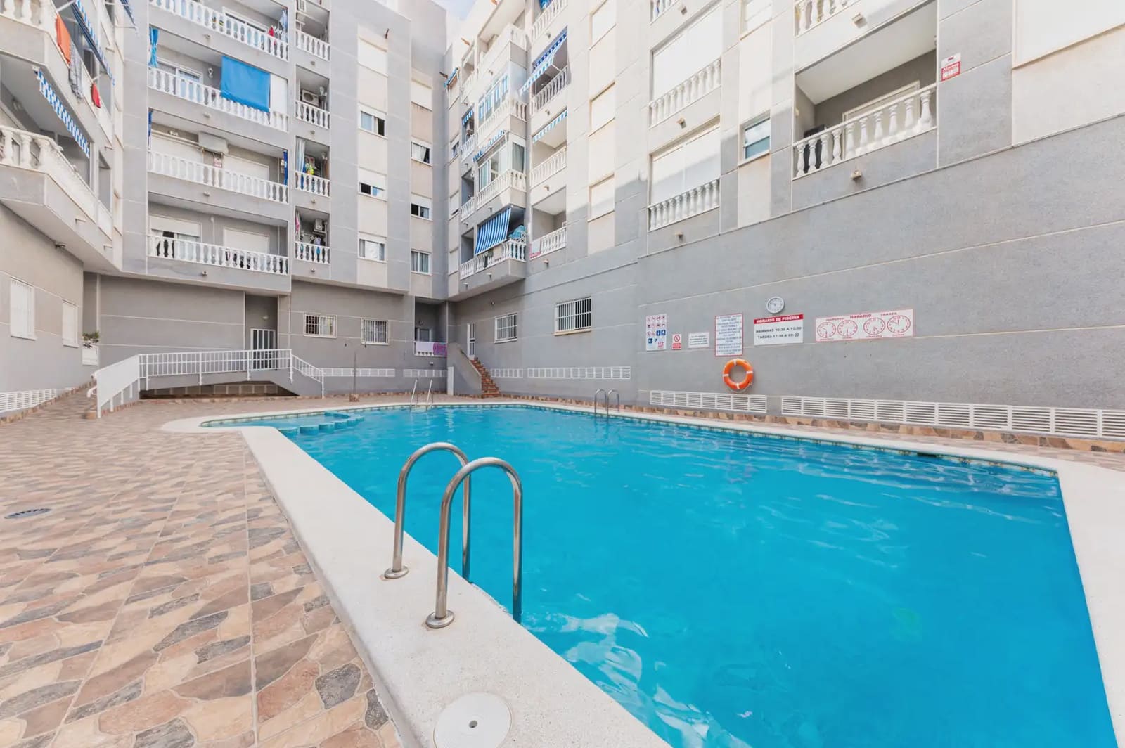 1 soveværelse Lejlighed til salg i Guardamar del Segura med swimmingpool - € 69.449 (Ref: 10042160)