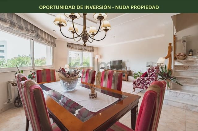 5 slaapkamer Rijtjeshuis te koop in Malgrat de Mar met garage - € 350.000 (Ref: 10045310)