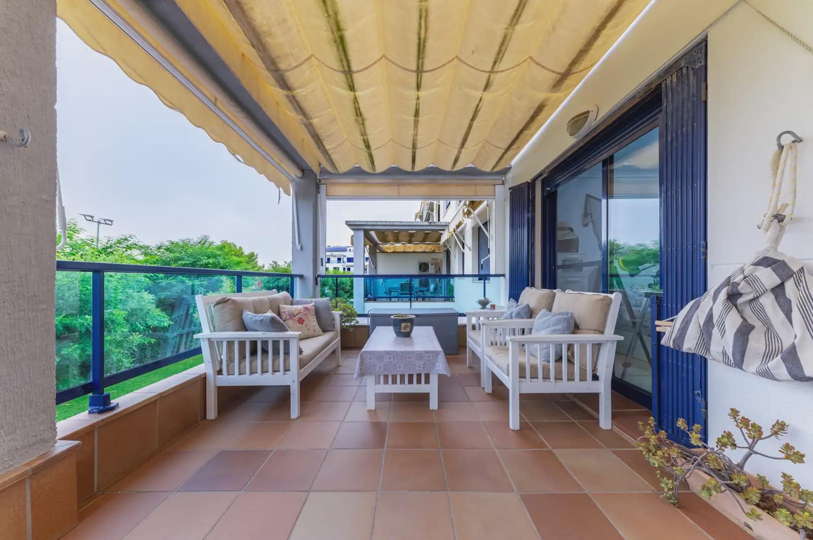 2 sypialnia Mieszkanie na sprzedaż w Denia z basenem garażem - 240 000 € (Ref: 10045665)