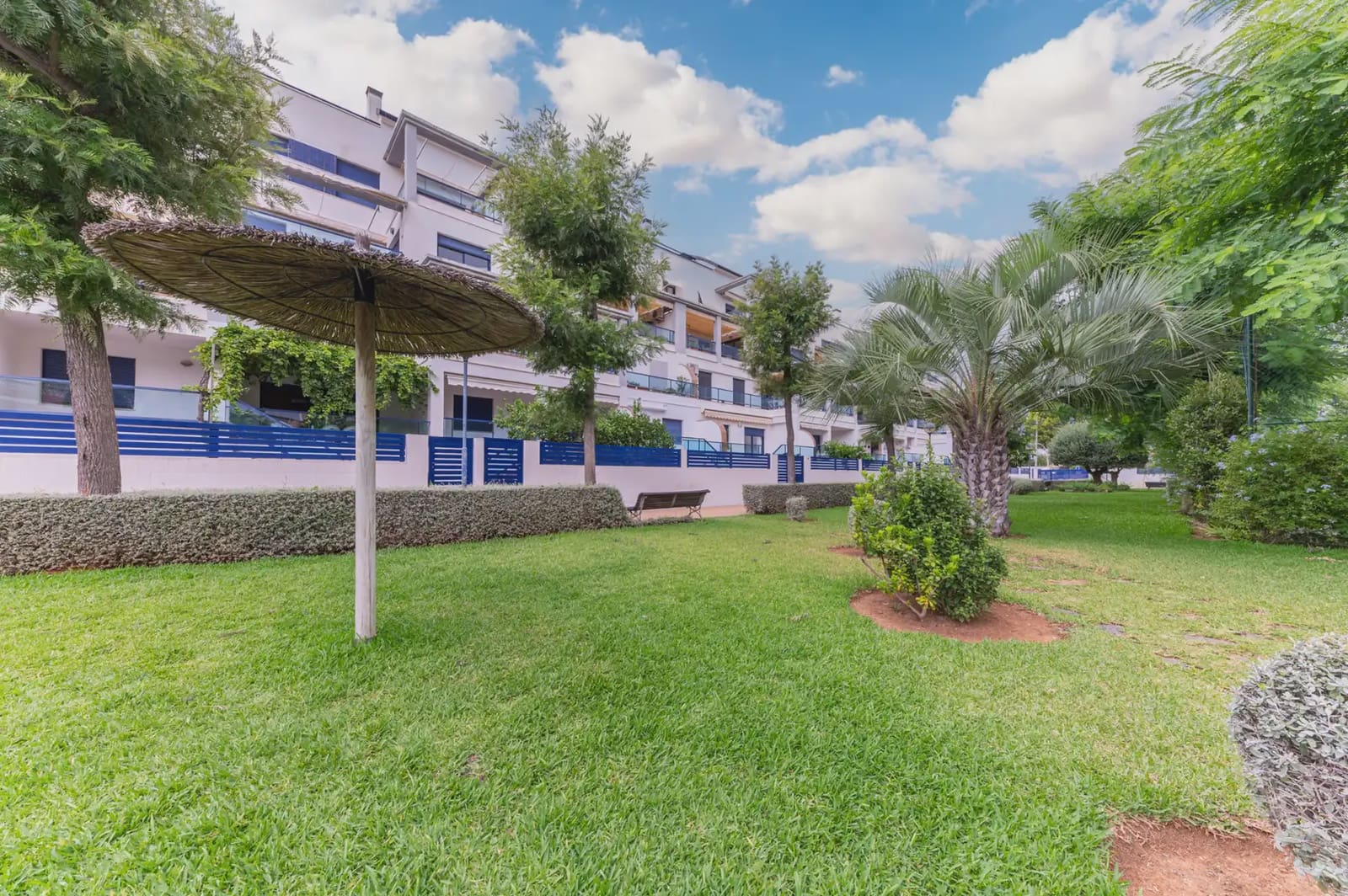 2 sypialnia Mieszkanie na sprzedaż w Denia z basenem garażem - 240 000 € (Ref: 10045665)
