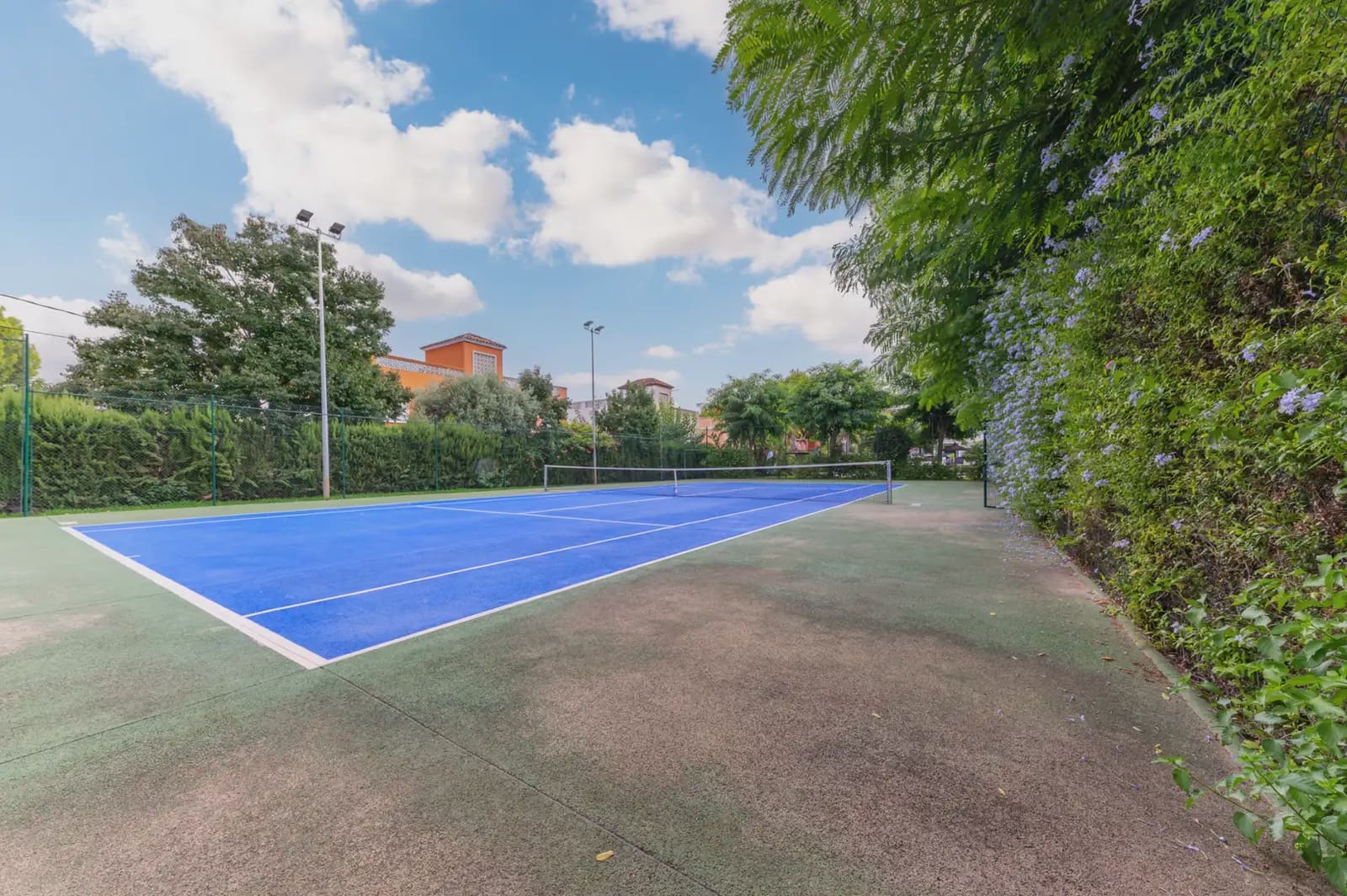 2 sypialnia Mieszkanie na sprzedaż w Denia z basenem garażem - 240 000 € (Ref: 10045665)