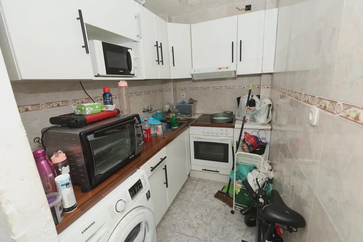 3 Zimmer Wohnung zu verkaufen in Sevilla Stadt - 88.474 € (Ref: 10051947)