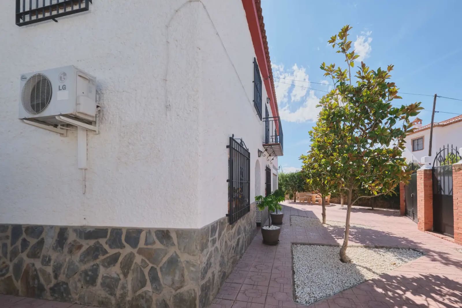 Chalet de 7 habitaciones en Ogíjares en venta con piscina garaje - 276.389 € (Ref: 10051948)