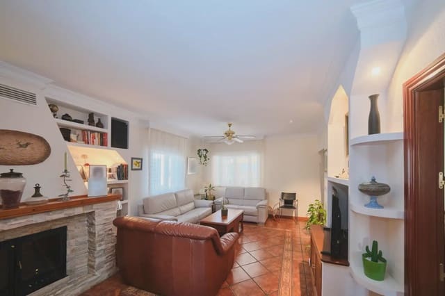 7 slaapkamer Villa te koop in Ogíjares met zwembad garage - € 276.389 (Ref: 10051948)