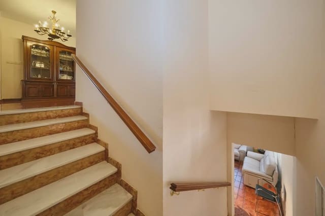7 slaapkamer Villa te koop in Ogíjares met zwembad garage - € 276.389 (Ref: 10051948)