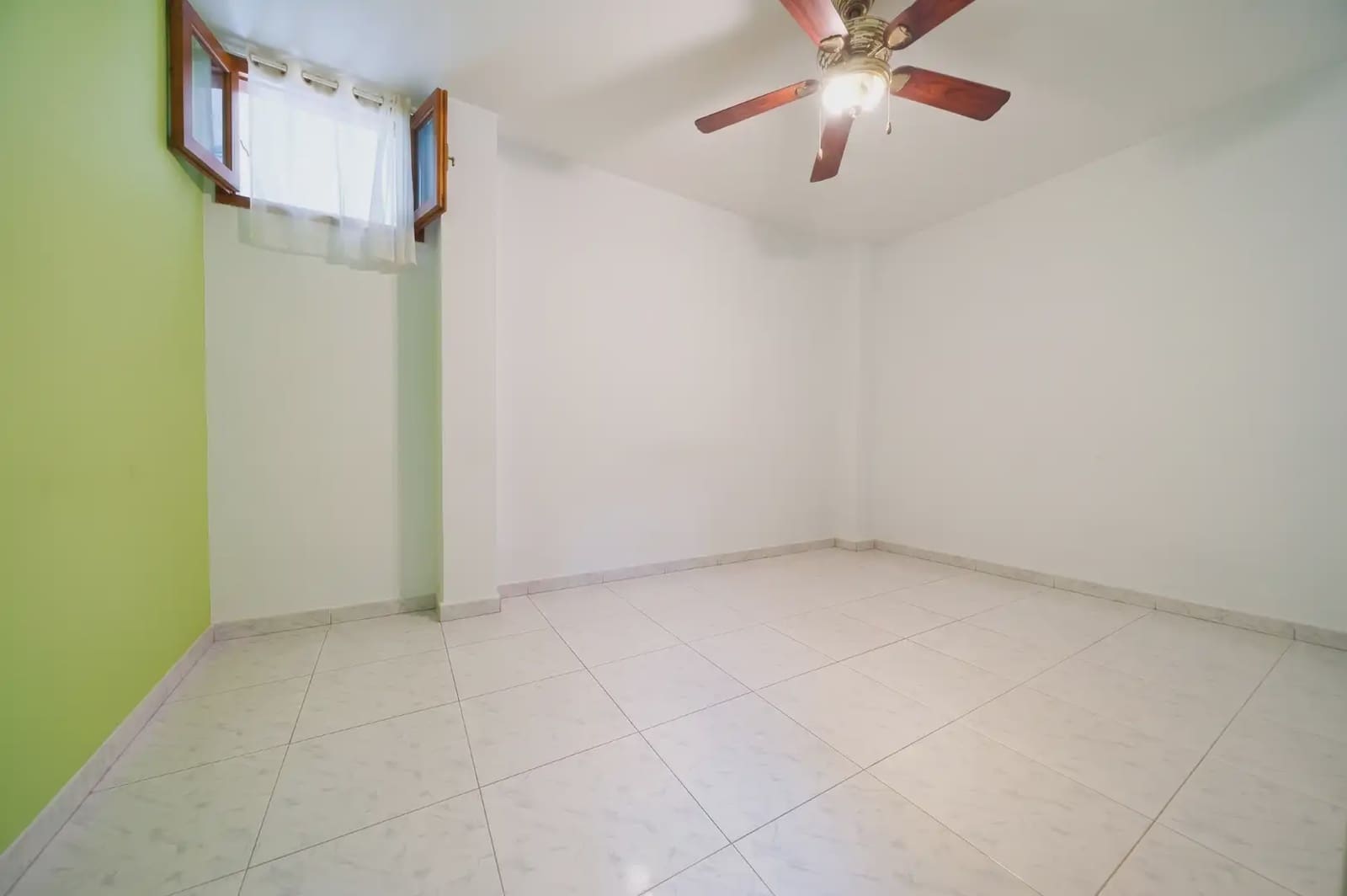 Piso de 4 habitaciones en Arrecife en venta - 325.000 € (Ref: 10081642)