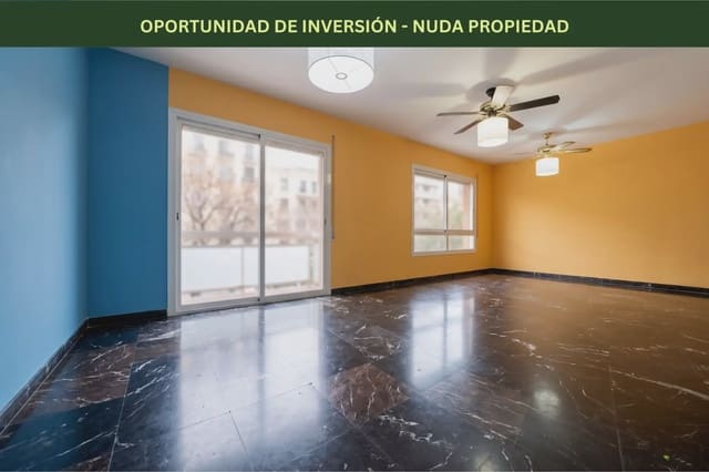 Piso de 4 habitaciones en Arrecife en venta - 325.000 € (Ref: 10081642)