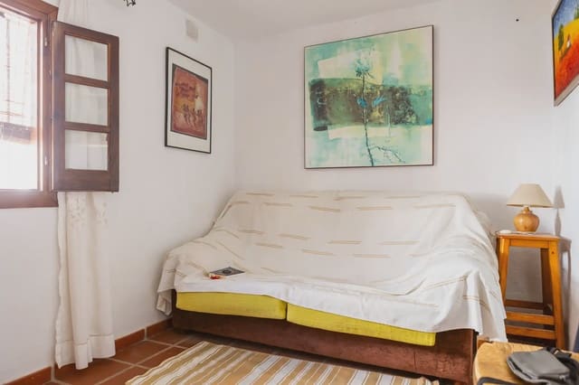 Casa de 3 habitaciones en San Pedro de Alcántara Pueblo, Marbella en venta - 420.000 € (Ref: 10085097)