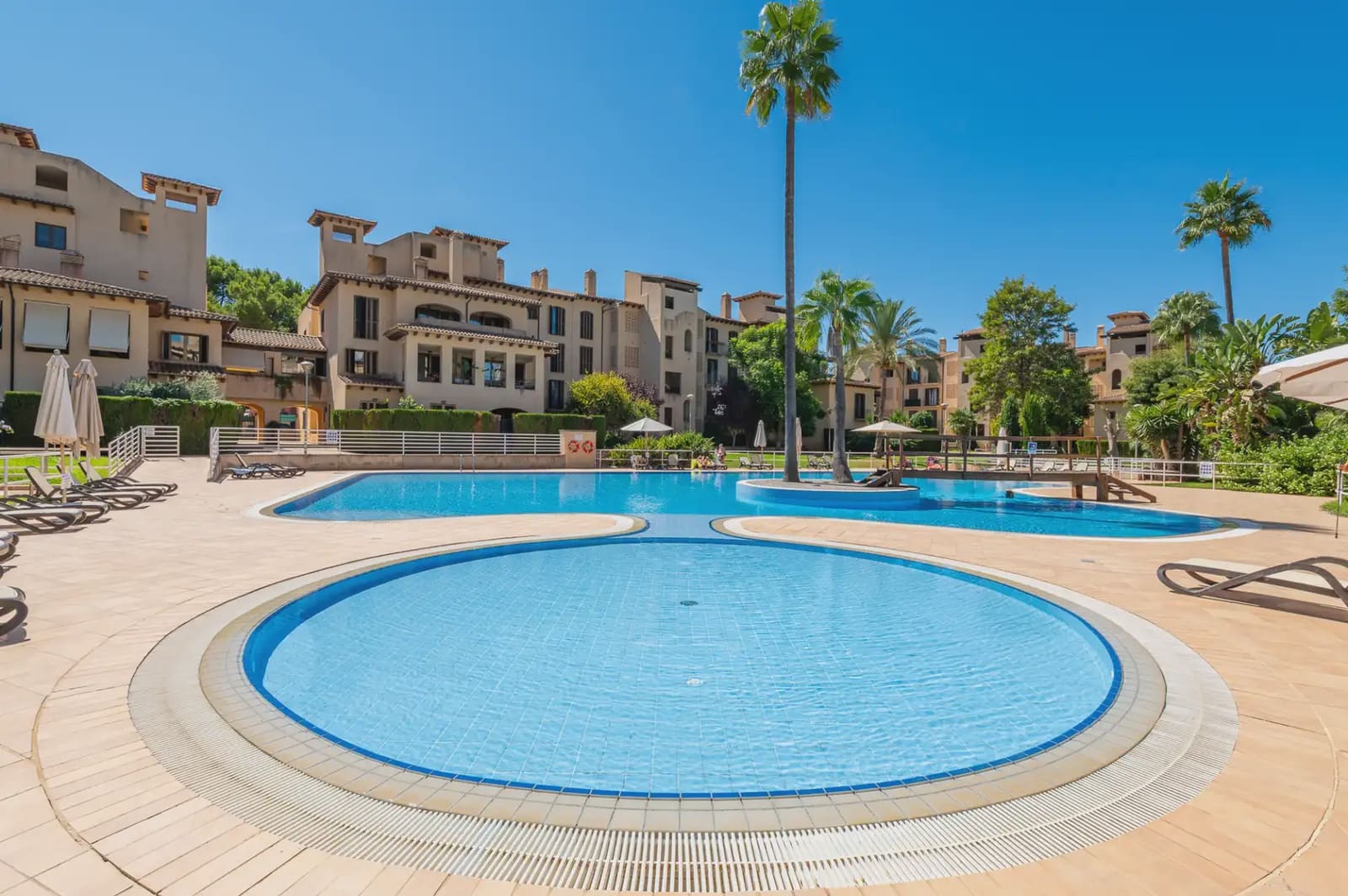 1 sovrum Lägenhet till salu i Llucmajor med pool garage - 215 128 € (Ref: 10094856)